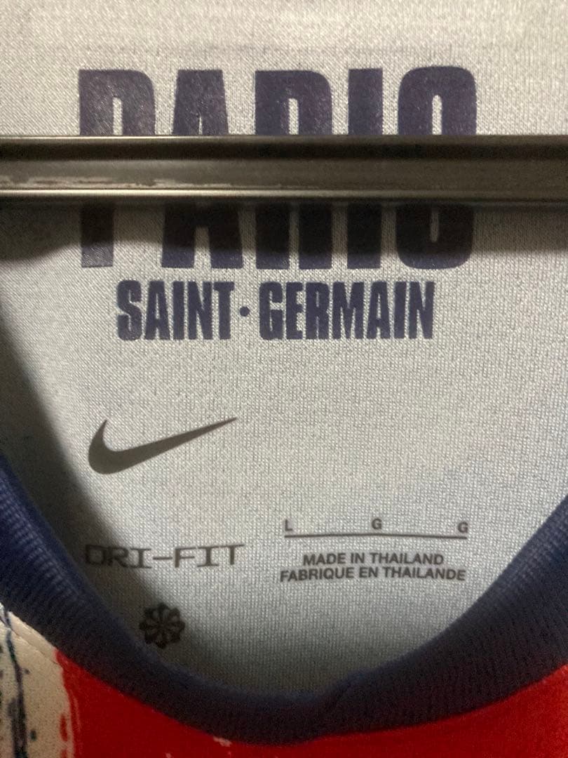 新品タグ付き パリ・サンジェルマン 24-25 レプリカユニフォーム