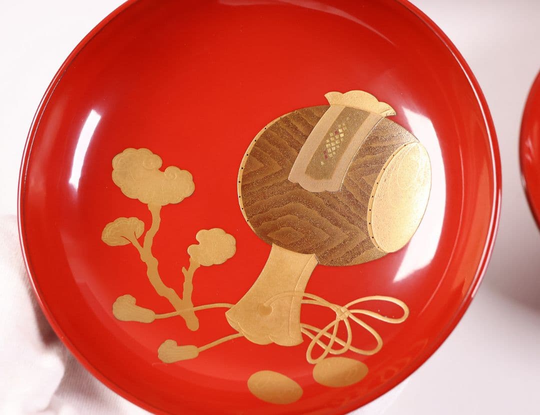 【MB36】輪島塗 宝尽くし金蒔絵 朱塗椀 三客 小槌 軍配 霊芝 木製漆器