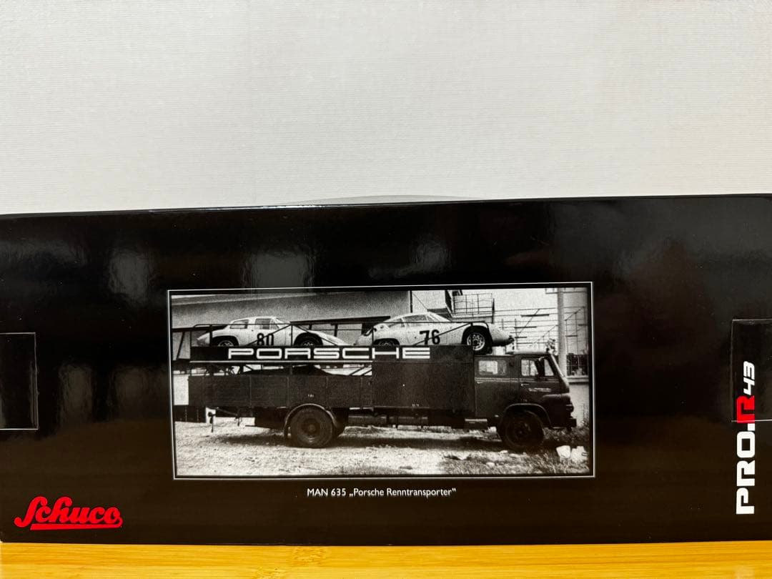 【Schuco】限定2000台 MAN Porscheレーシングトランスポーター