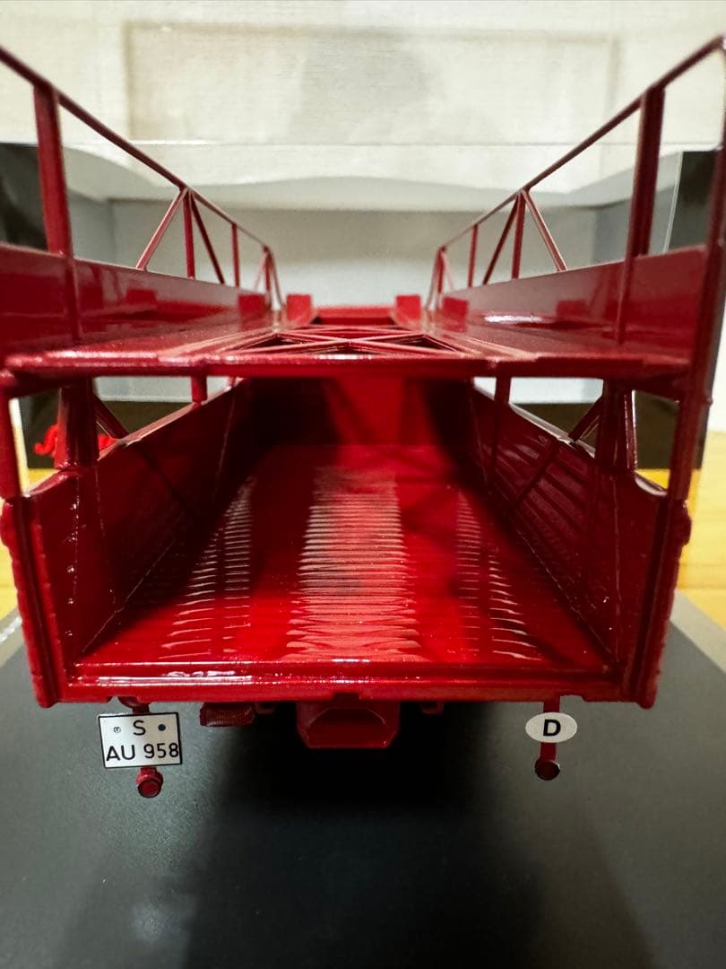 【Schuco】限定2000台 MAN Porscheレーシングトランスポーター