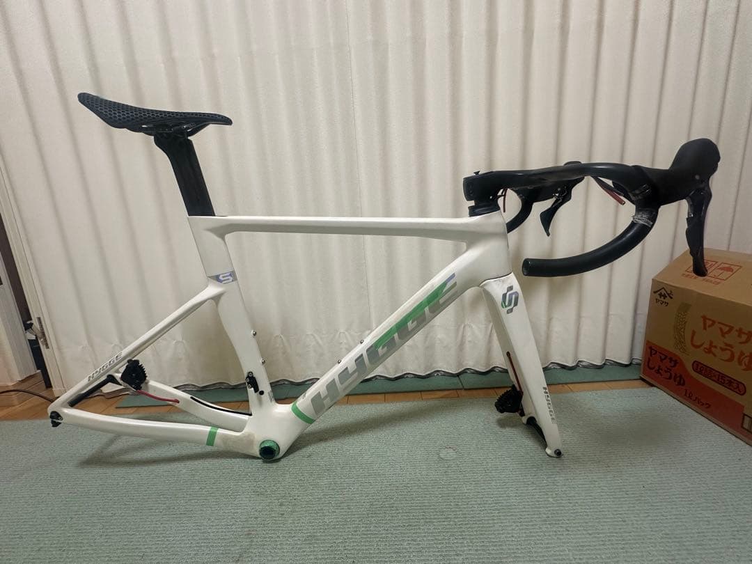 p*n様 HYGGE フレーム、一体型ハンドル付き