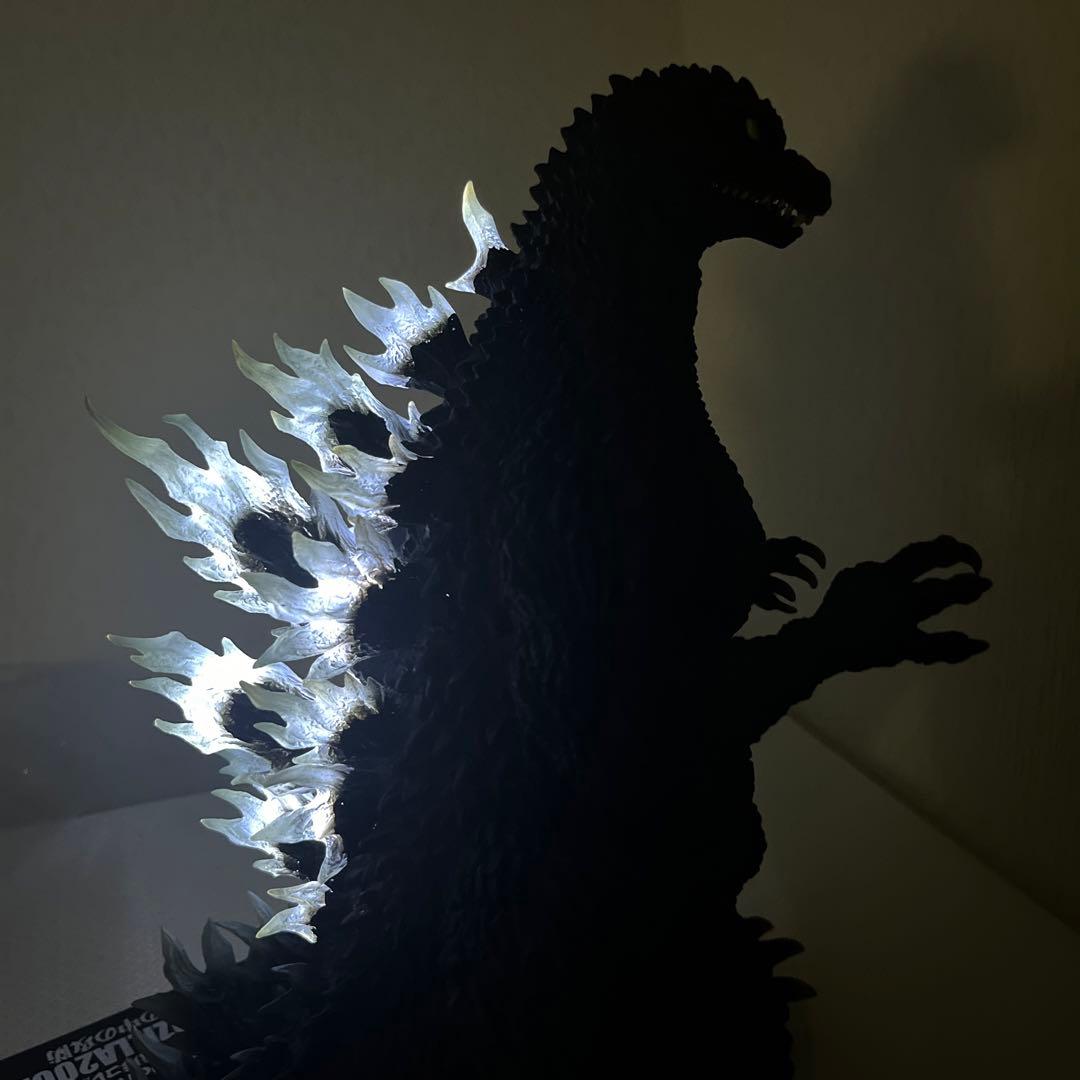 ゴジラ　フィギュア　ゴジラ2002 嵐の中の攻防　酒井ゆうじ造形コレクション