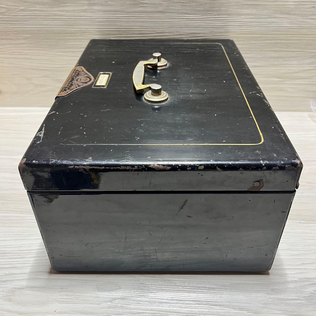 アンティーク　金庫　MILLIONAIRE Cash Box