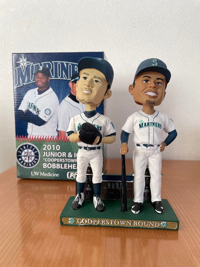 2010年 イチロー/ケン・グリフィーJr 球場配布ボブルヘッド