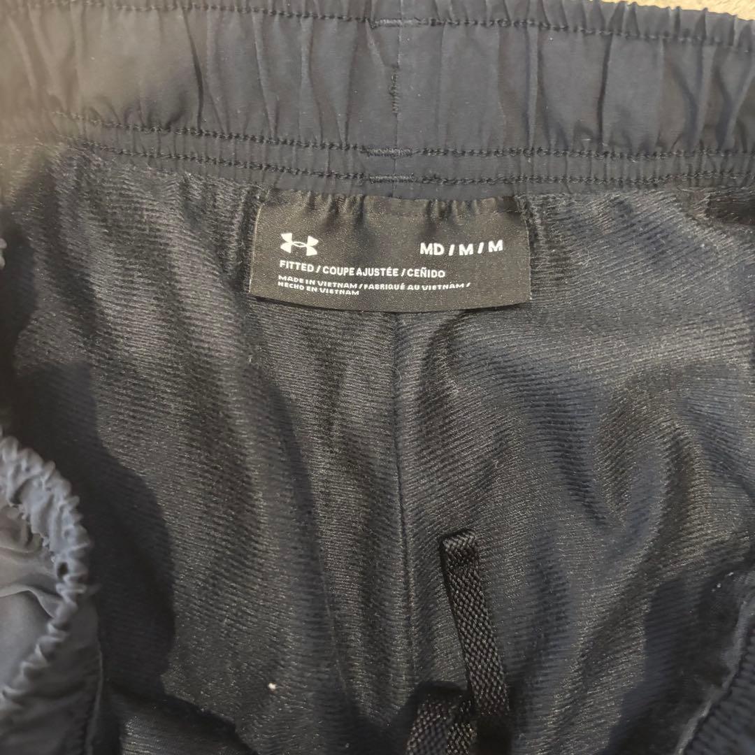 UNDER ARMOUR フード付きジャケット×パンツ　セットアップ