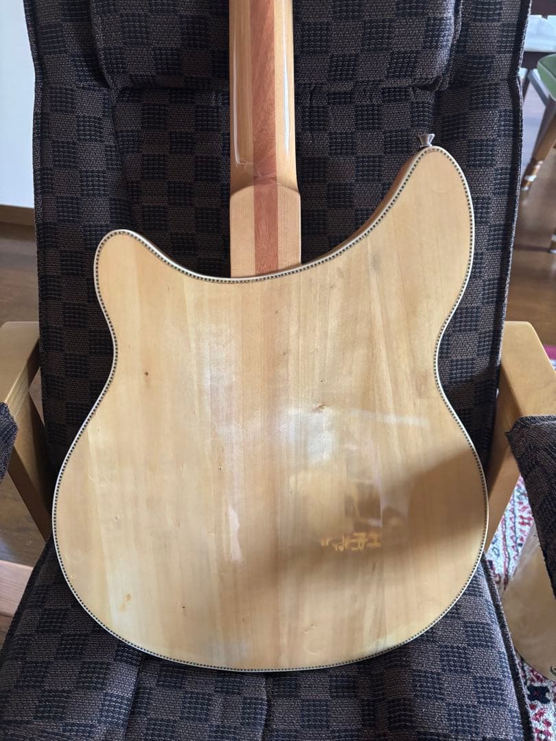 Rickenbacker 360タイプ　ナチュラルウッド