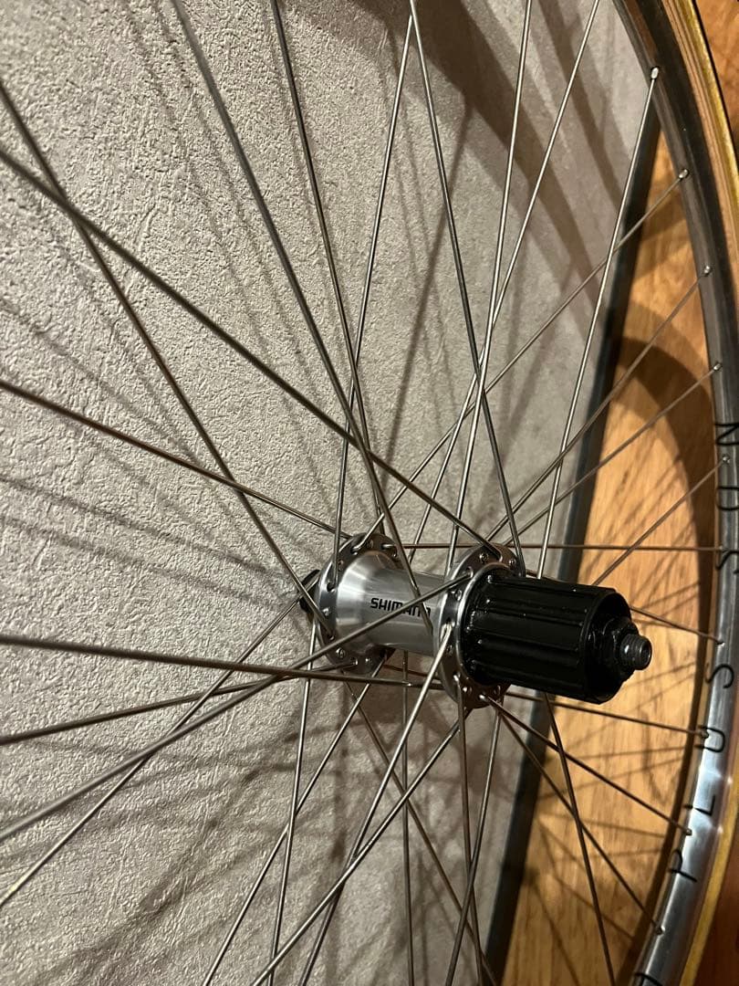 H PLUS SON 700C ホイールセット ブルーラグ BLUE LUG