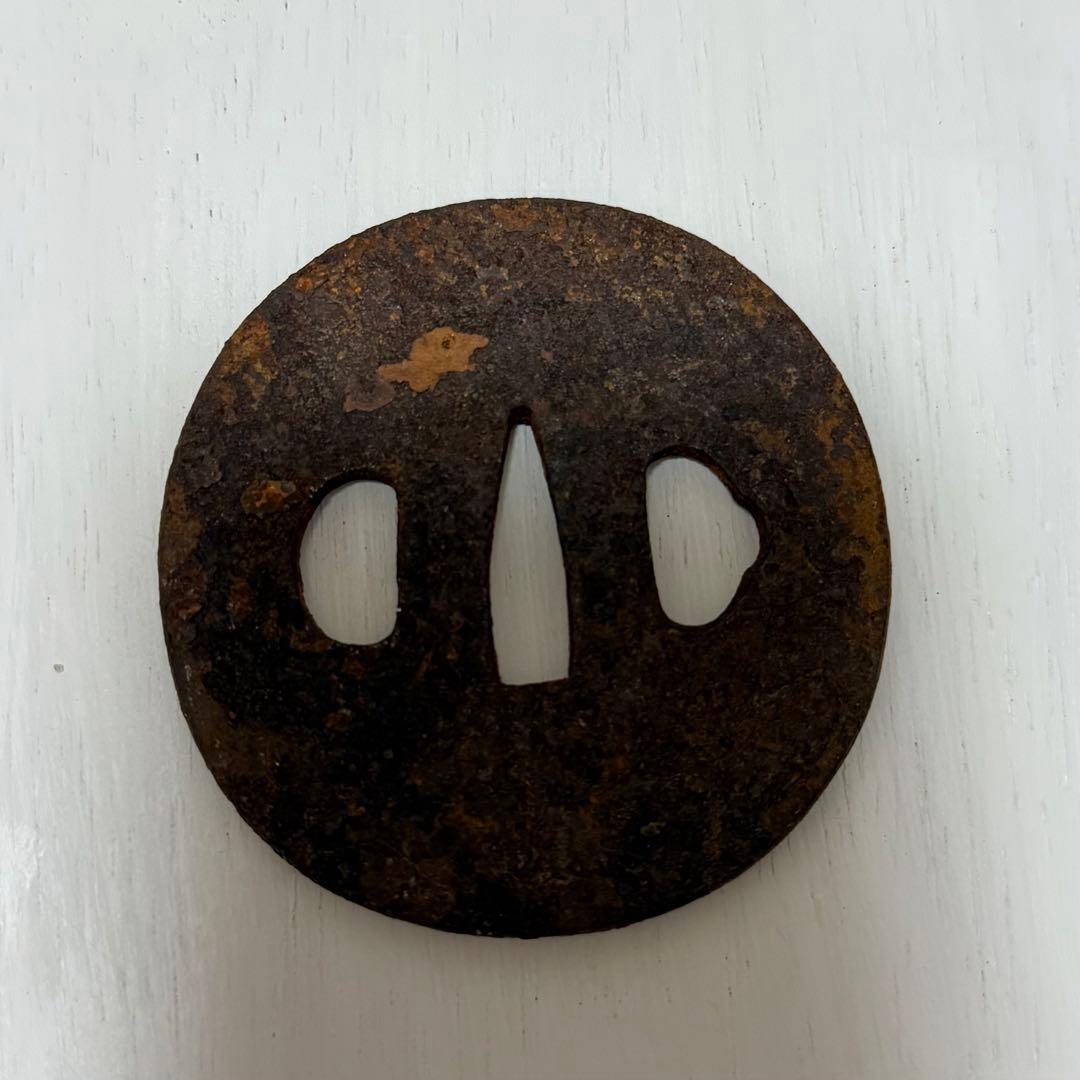 刀の鍔　丸　鉄