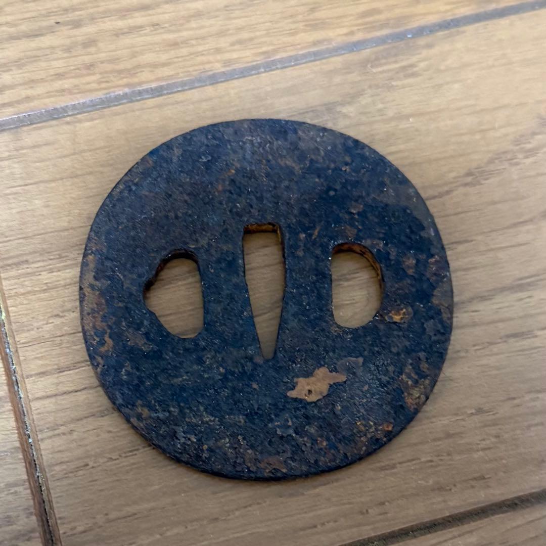 刀の鍔　丸　鉄