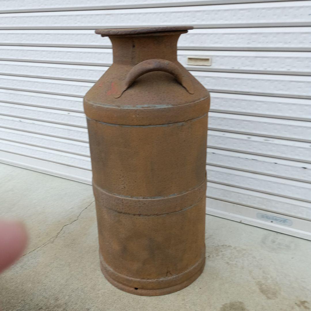 アンティークミルク缶 金属製 茶色