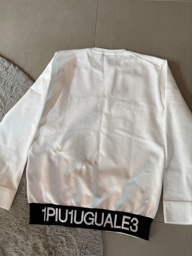 ウノピュウノウグァレトレ　ゴルフウェアトップス