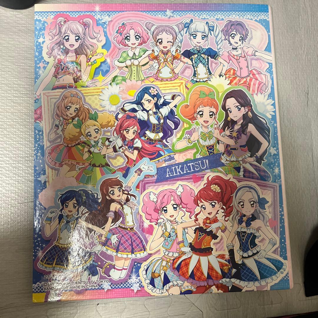 アイカツカード ・星宮いちご ・大空あかり ・神崎美月 カードホルダー付き