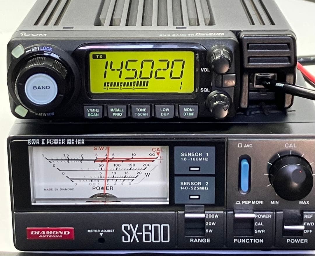 アイコム IC-208D 50w アマチュア無線機　アマチュア無線