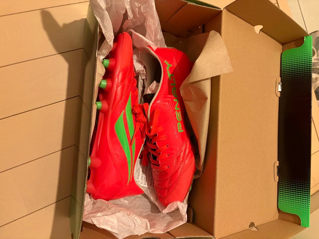 ペナルティ スパイク・ジョガドールNEO・プレミオ