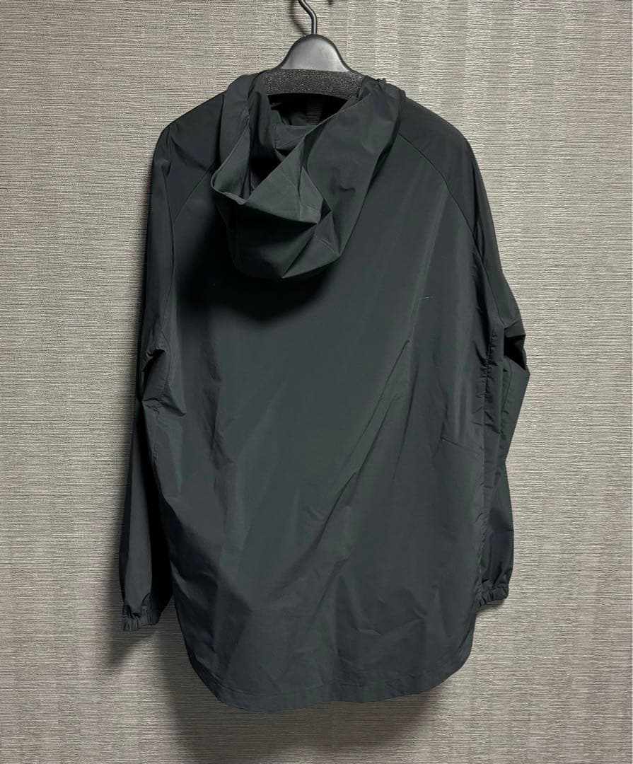 【新品、未使用】5525ギャラリーウィンドブレーカー Mサイズ 黒