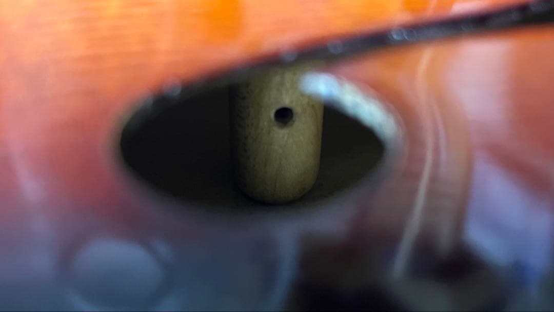 春日フラットマンドリン M-30 クリップピックアップ、ハードケース付き！