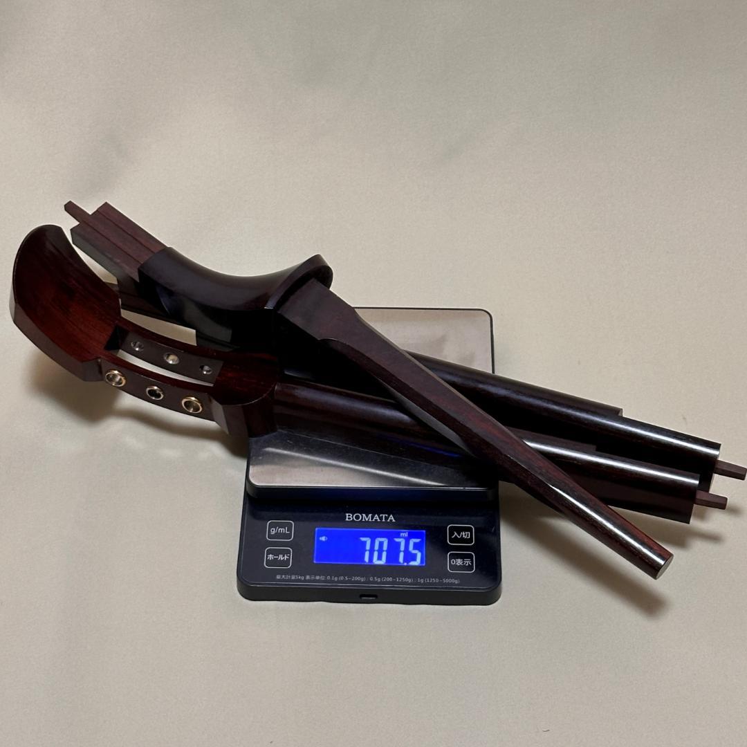 【即演奏可能】高級細棹三味線 正寸 紅木金細 子持綾杉胴 天然撥&駒他 備品多数
