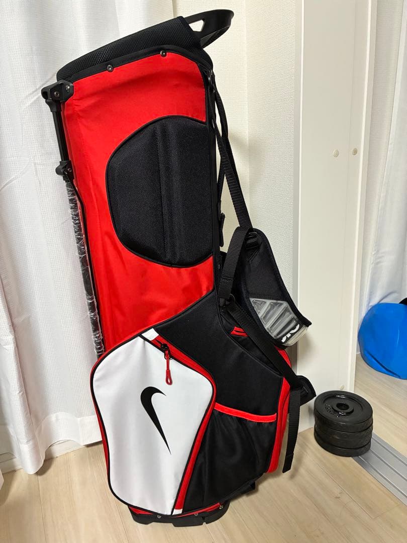ナイキ【新品】キャディバッグ白黒赤