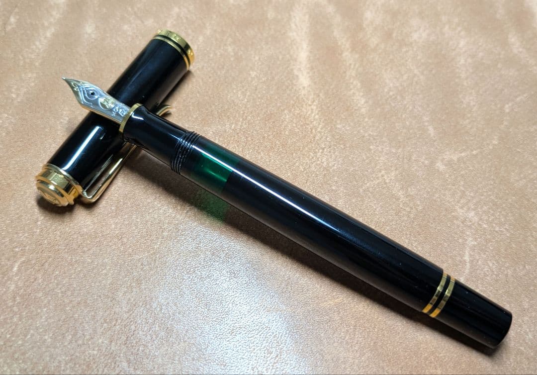 ペリカン万年筆 スーベレーン M400 ブラック×ゴールド14金 EF