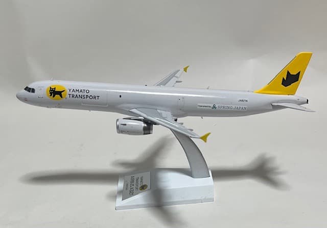 航空機・ヘリコプター Yamato Transport A321P2F JA82YA