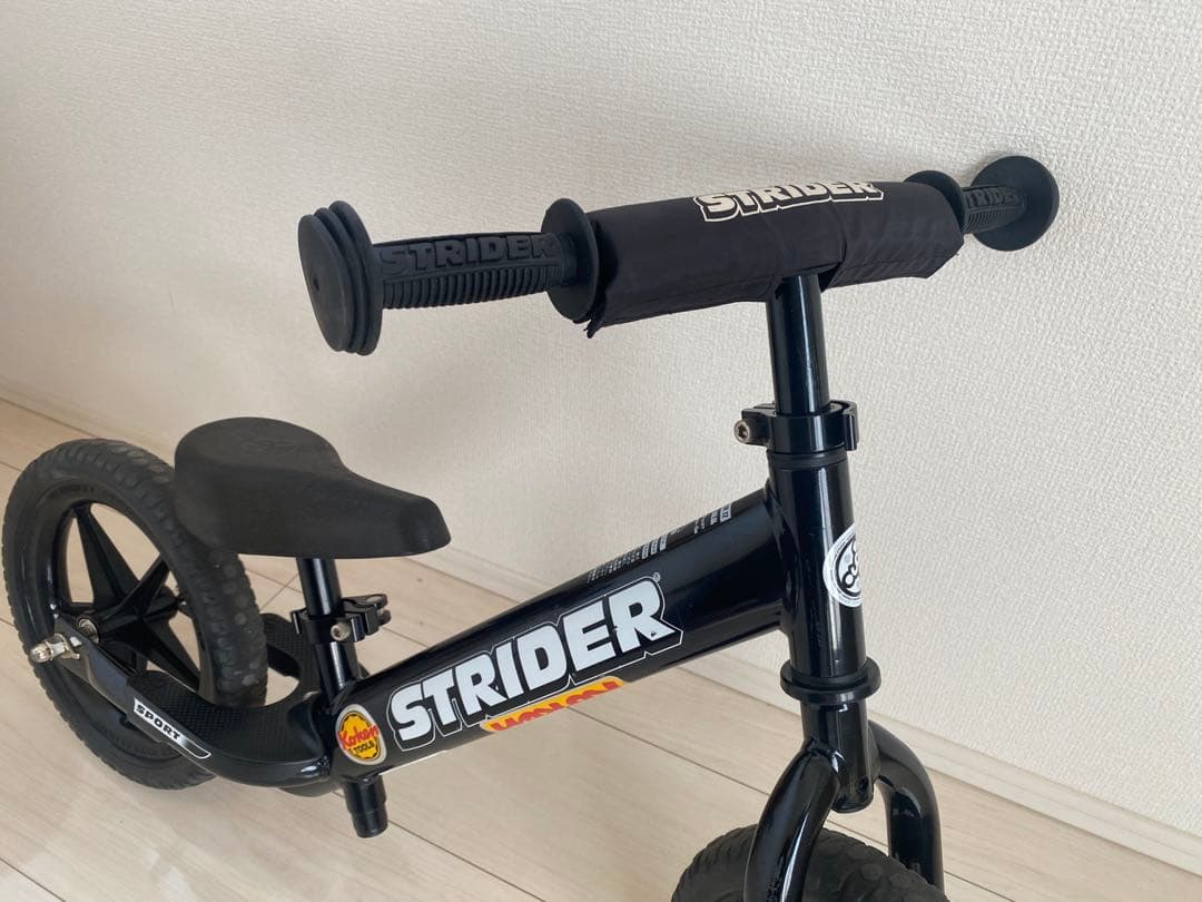 正規品　STRIDER バランスバイク ブラック　スポーツ