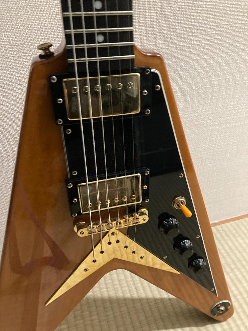 Epiphone コリーナ フライングV