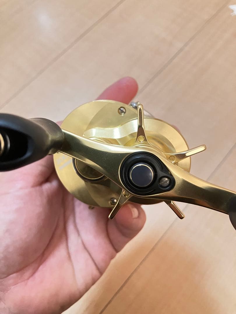 SHIMANO シマノ 21 カルカッタコンクエスト 200HG