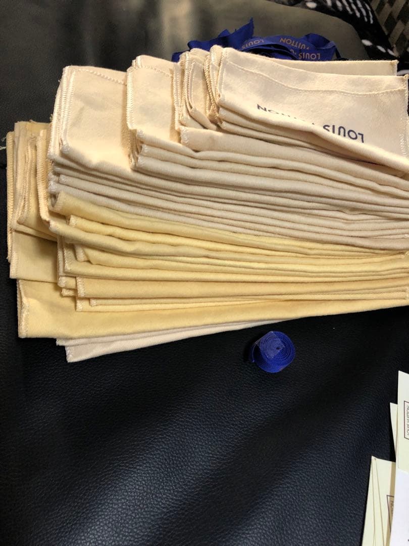 ルイヴィトン　ジッピーウォレット空箱、保存袋　財布空箱、保存袋　小物空箱、保存袋