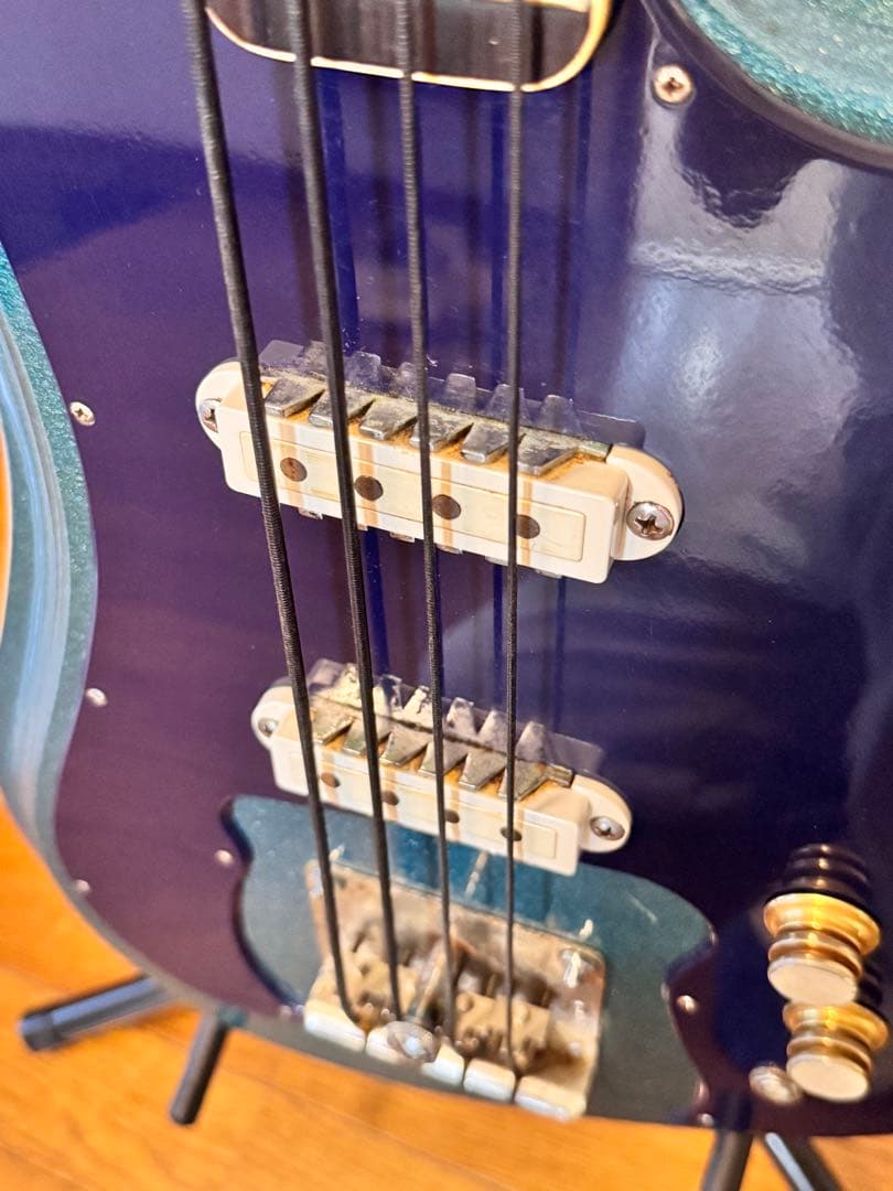 【1960年代】絶版 Guyatone EB-9 Sharp Fiveブルー