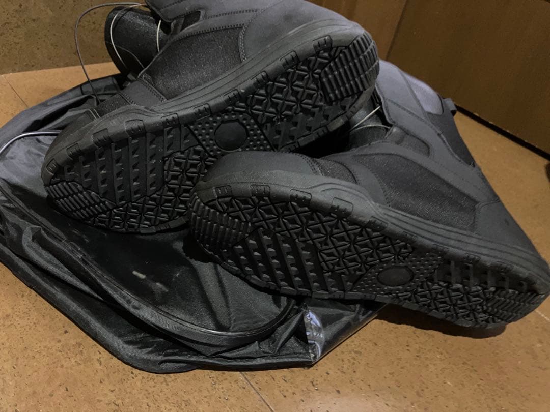 美品スノーボードブーツビジョンピース