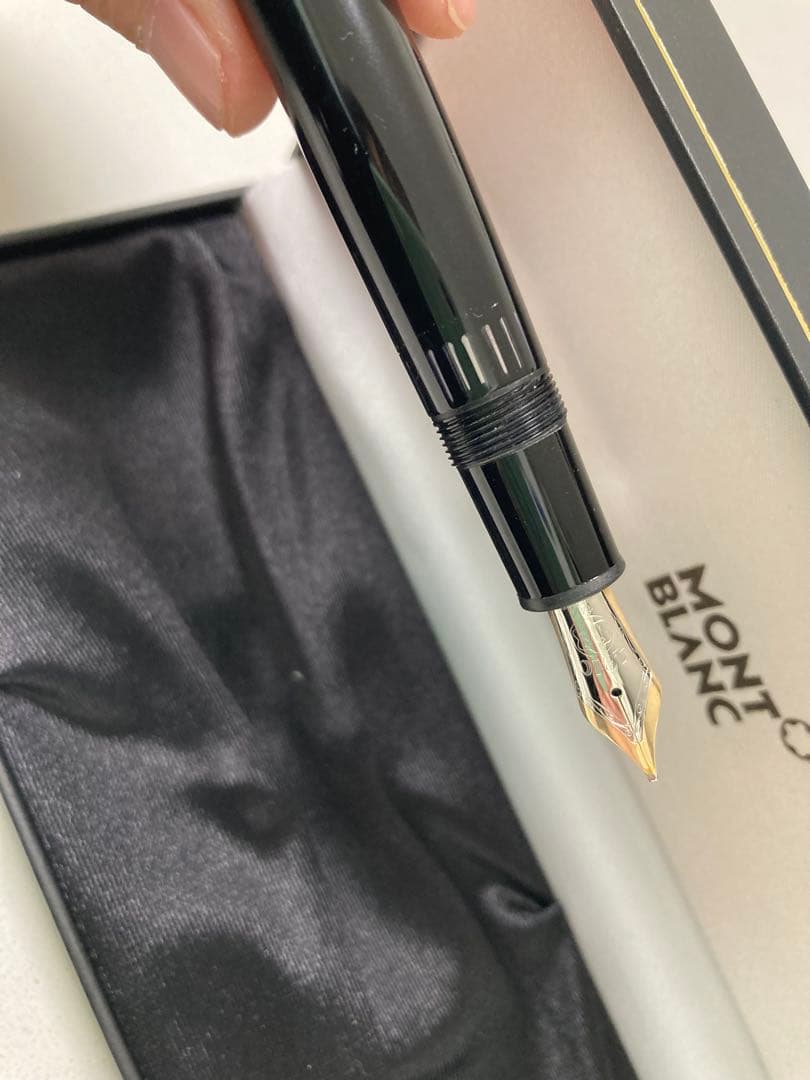 25～30年くらい前のピストン吸入式万年筆　モンブラン