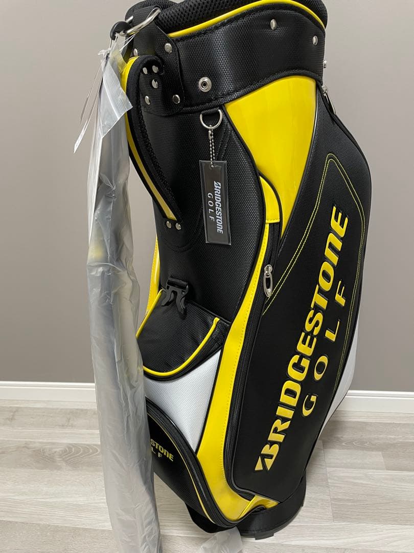 新品　ブリヂストン　キャディバッグ　ゴルフバッグ