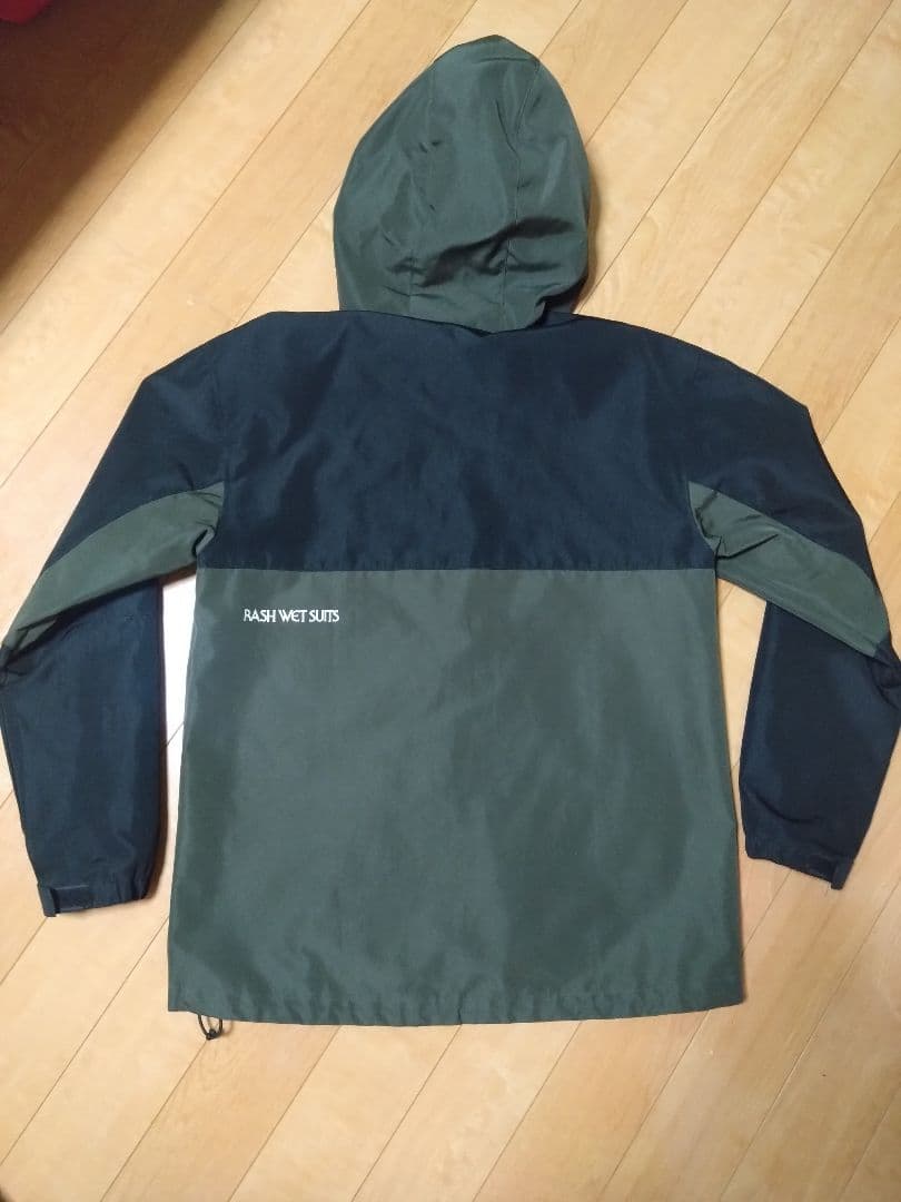 【廃盤】2021年頃 RASH WETSUITS ナイロンジャケット