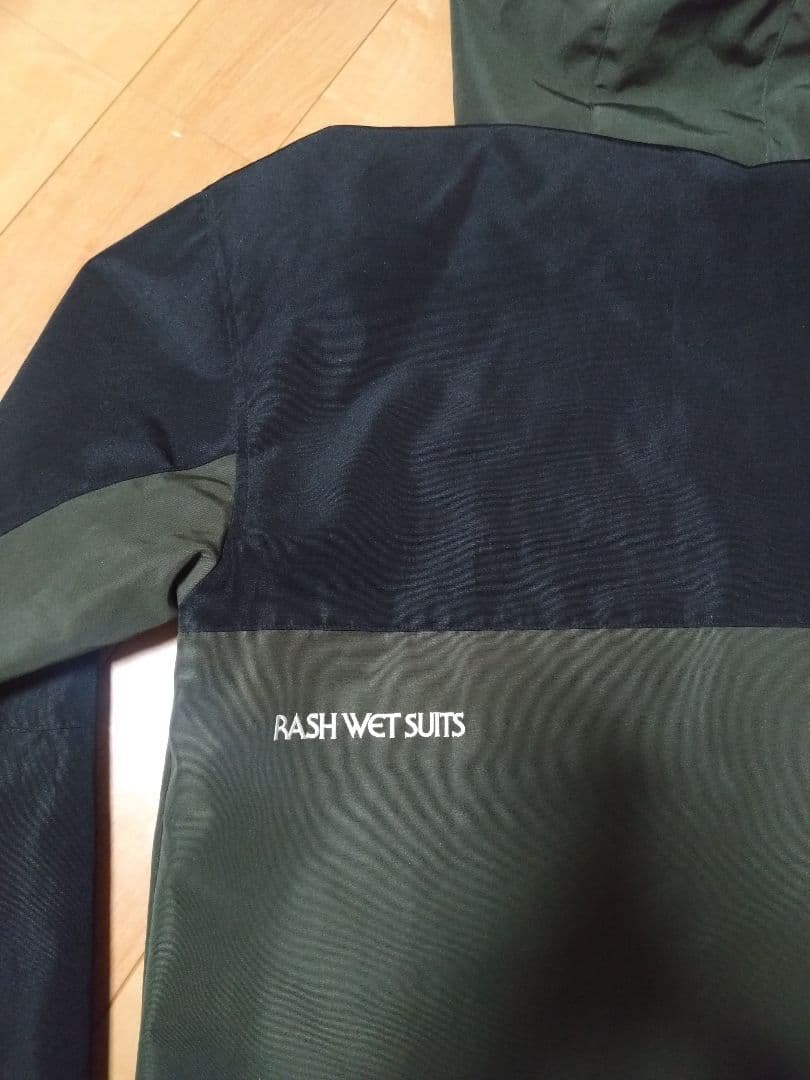 【廃盤】2021年頃 RASH WETSUITS ナイロンジャケット