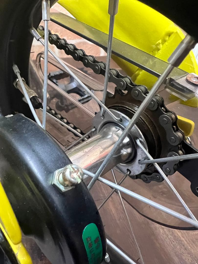 良品　黄色　yellow ヘンシンバイク　キッズバイク　henshin 変身