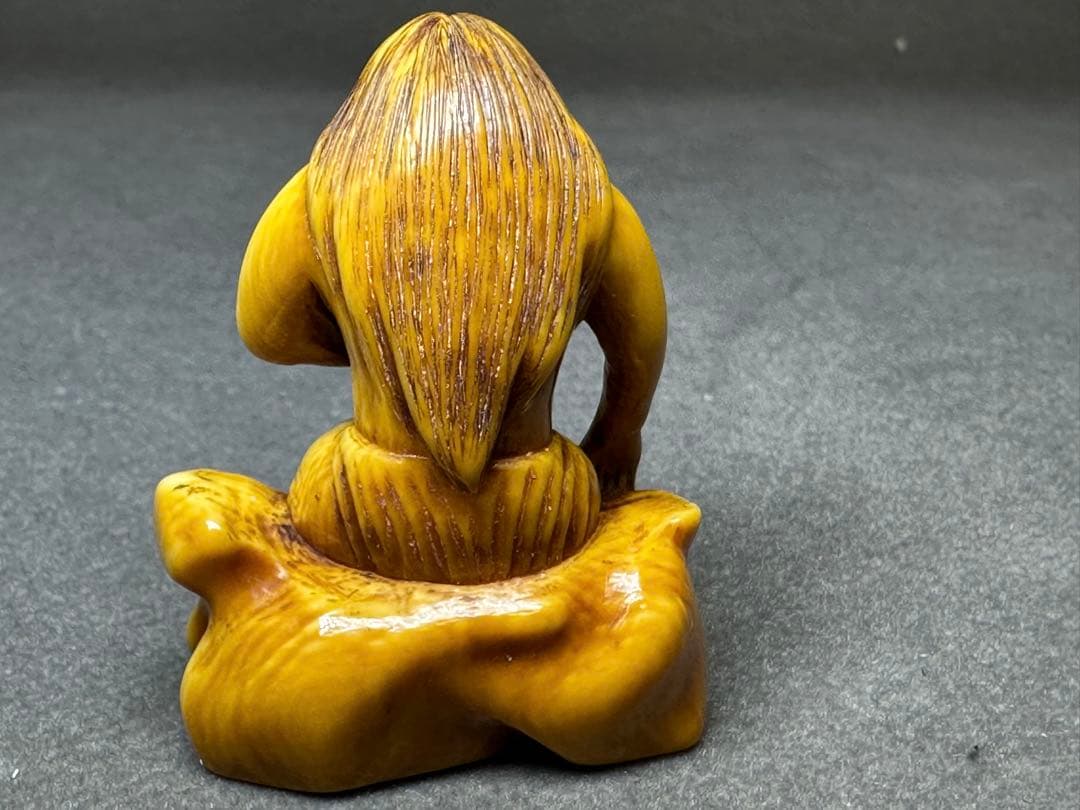 極上　根付　海女　天然素材　アンティーク　和彫　置物　骨董　飾り物　古美術品