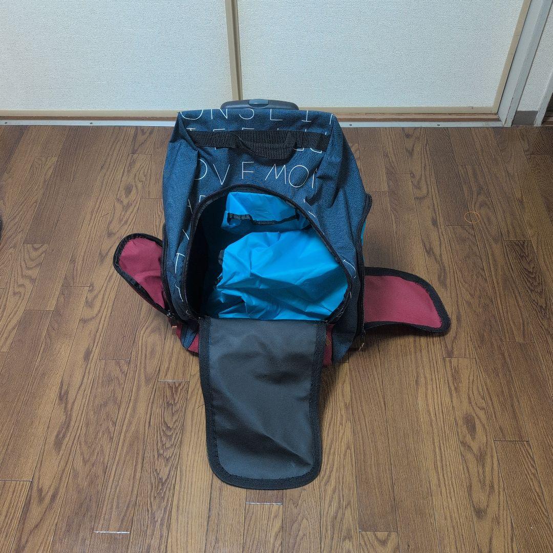 eb's エビス　スノボ　キャリーバッグ　ブーツやウェアなど全部収納できる