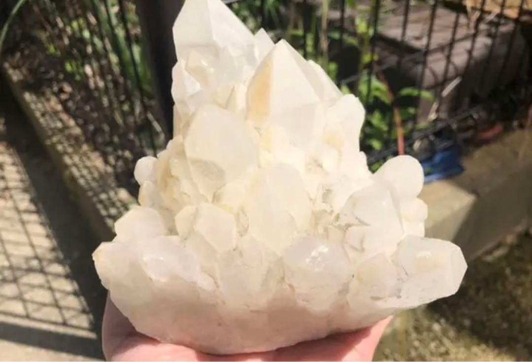 ミルキークォーツ✩クラスター 特大 水晶 1kg越え