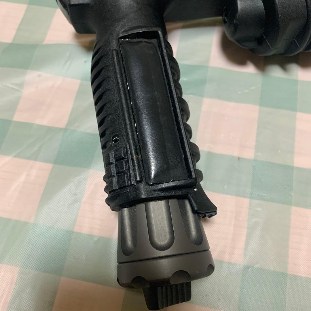 【実物】SureFireM900A ホワイト　フォアグリップウェポンライト　旧型