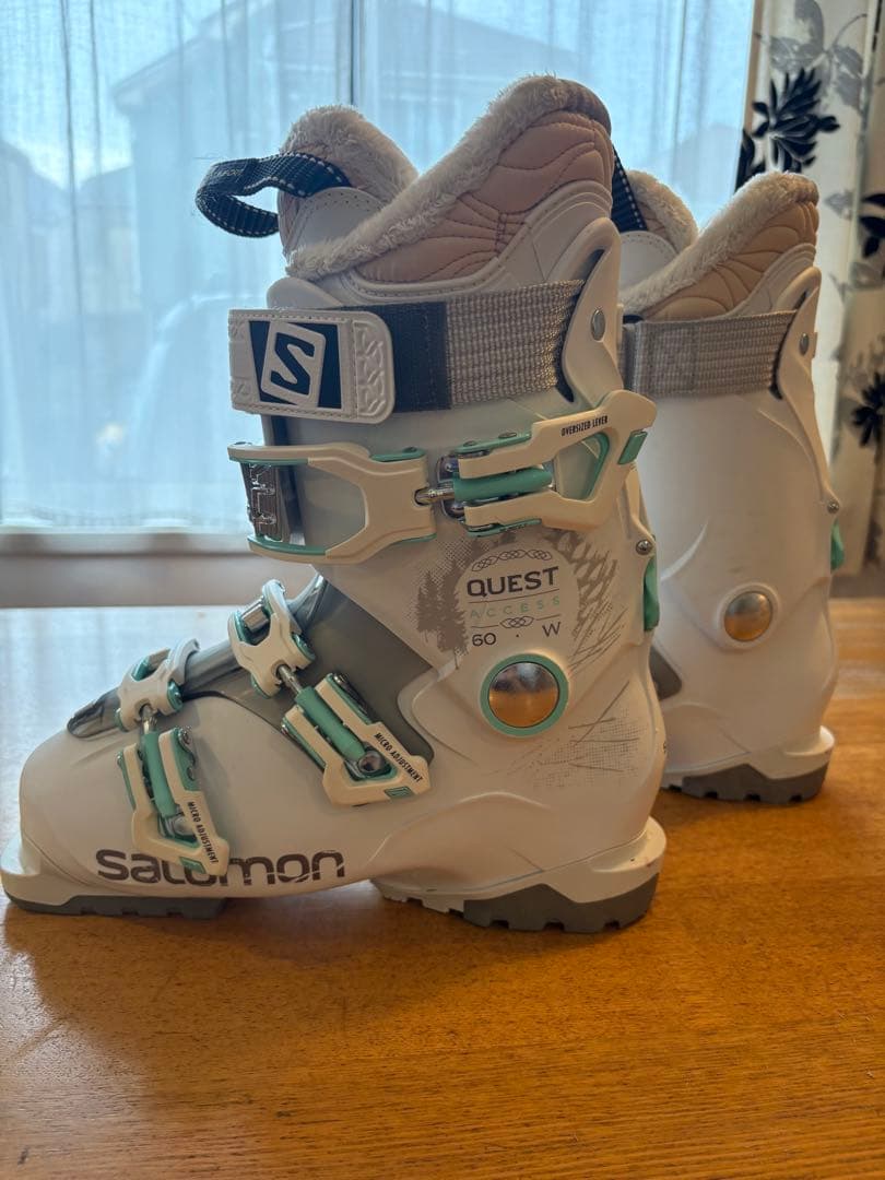 使用僅か Salomon サロモン QUEST ACCESS 60 W 24.5