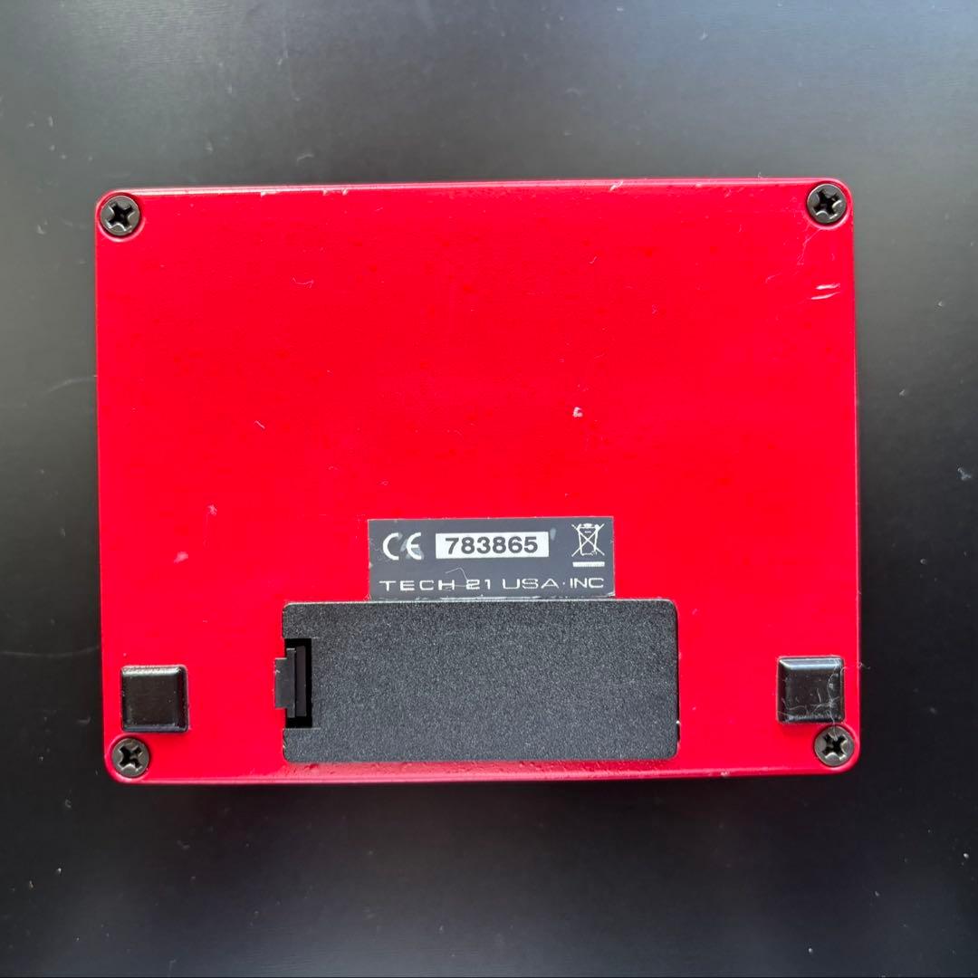 こつぶ　 TECH21 SANSAMP BASS D DI V2