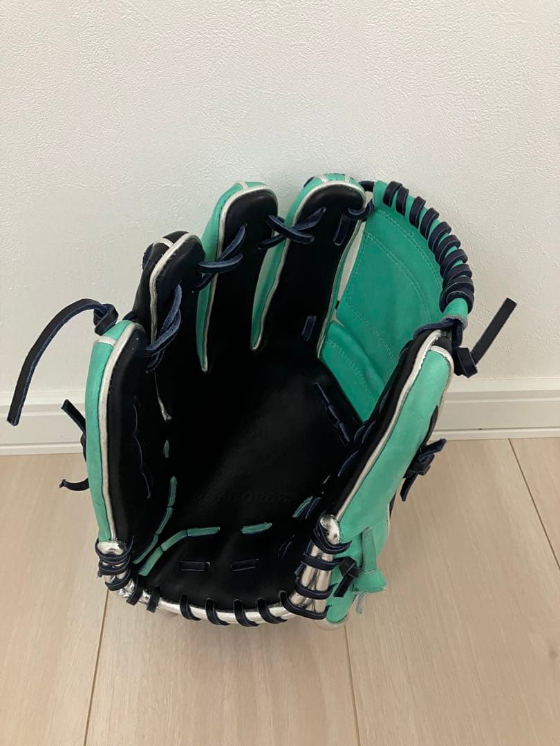 限定カラー　軟式　内野手用　左投げ用