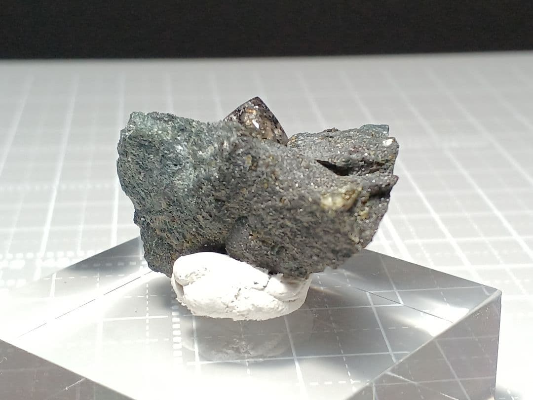 たーさん　ダイヤモンド　キンバーライト　原石　接着標本　鉱物標本