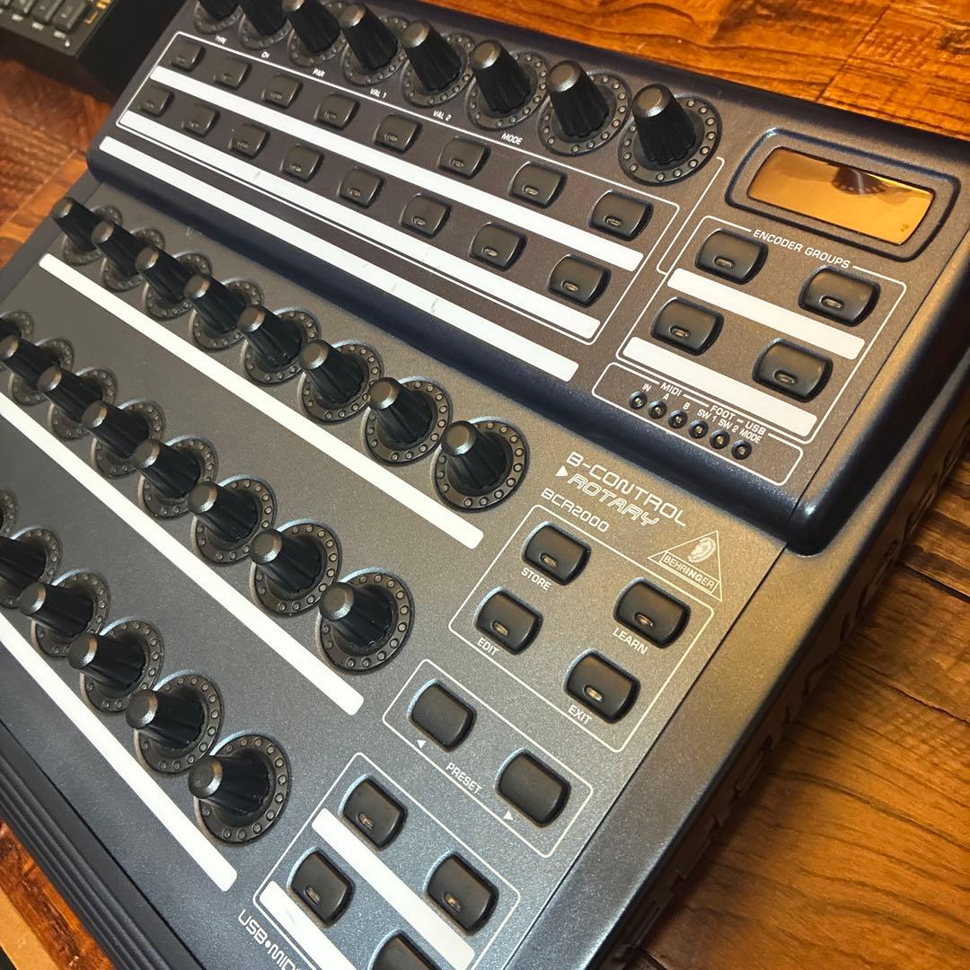 BEHRINGER BCR2000 USB/MIDIコントローラー