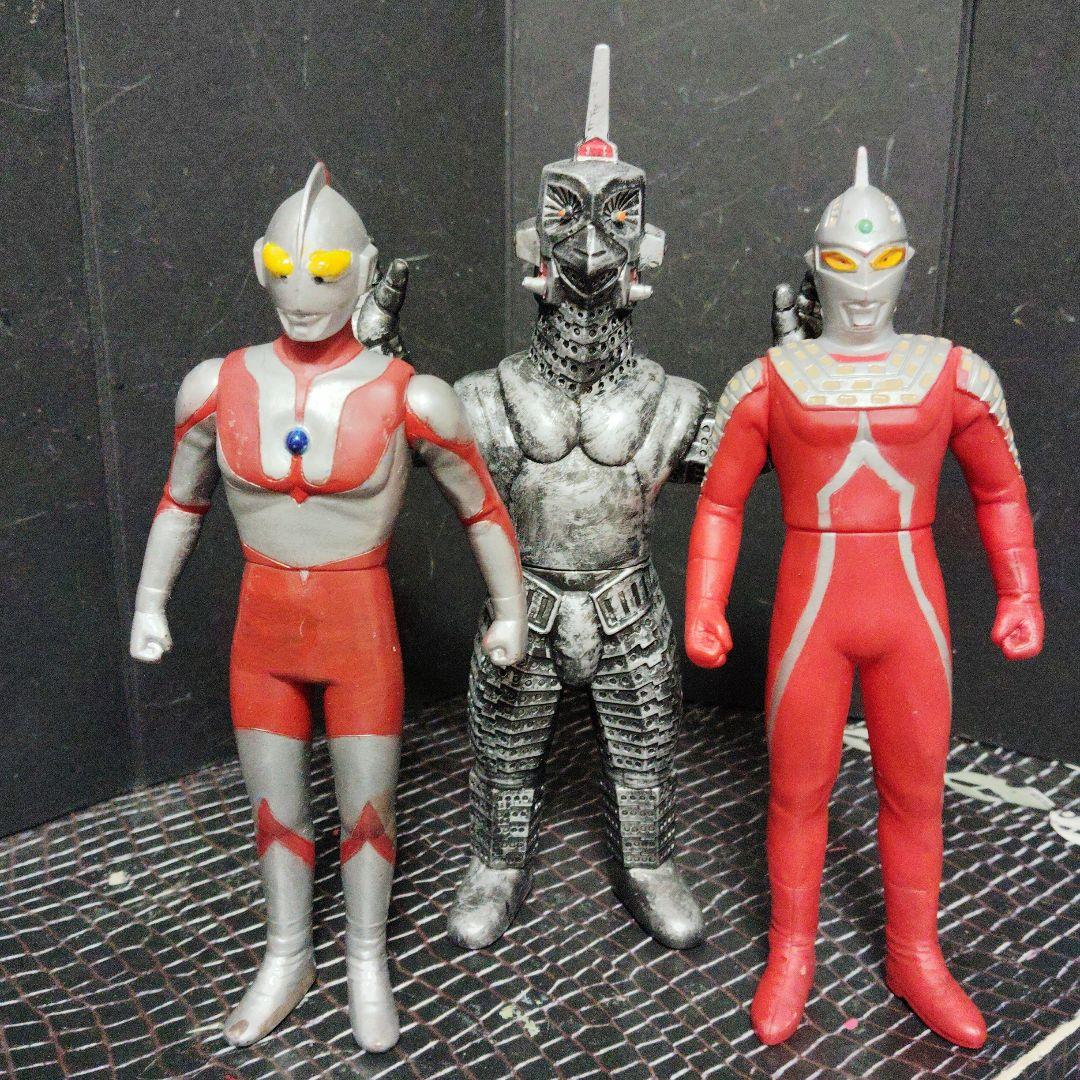 しんウルトラ怪獣旧型ソフビカプセル怪獣、グドンvsツインテール、EXゴモラ