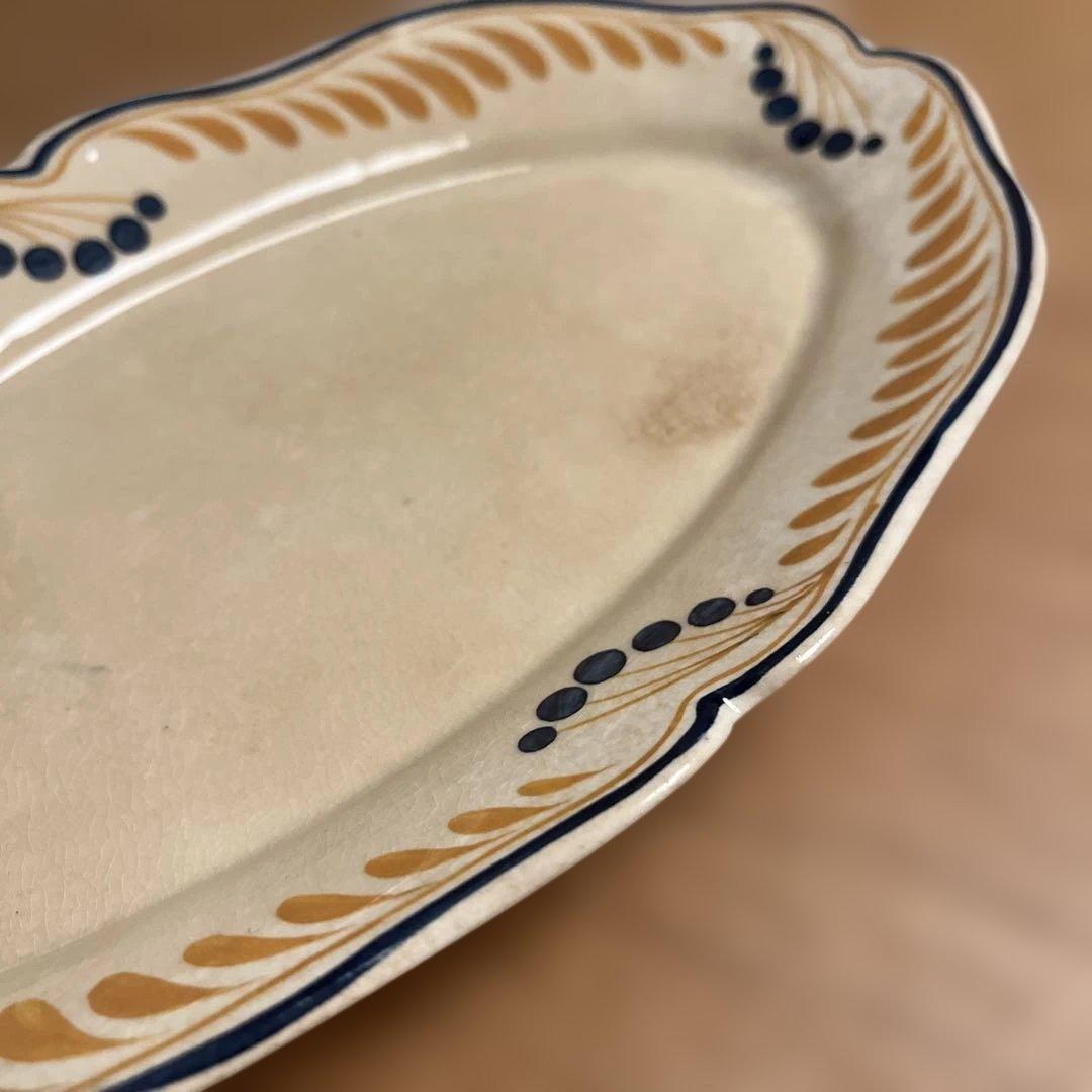 クレイユモントロー　ラヴィエ　オーバル皿アルザス　コウノトリの刻印　アンティーク