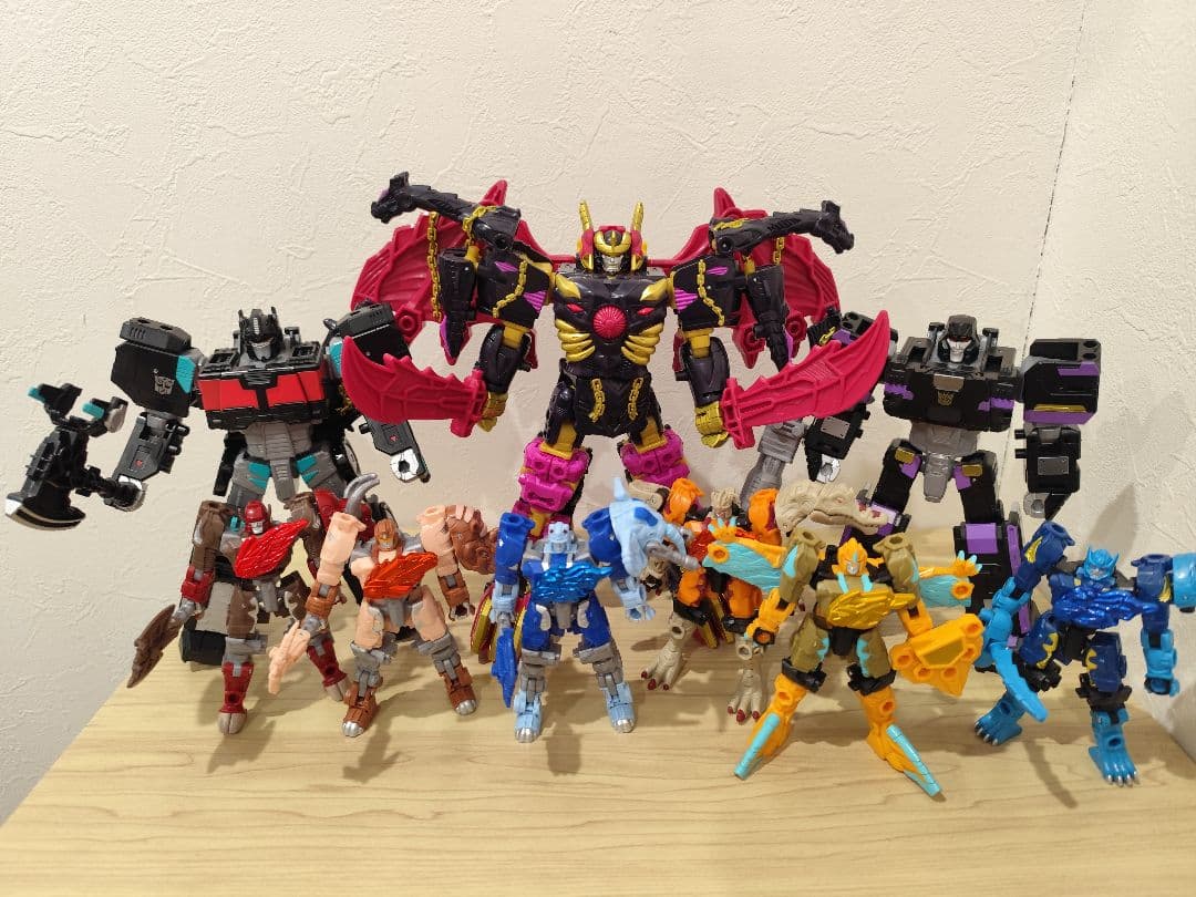 トランスフォーマー　ワイルドキング　エナジービースト　ワールドドラグナス　セット