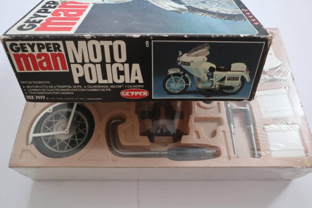 GEYPER man Hasbro MOTO POLICIA 未開封 1975年