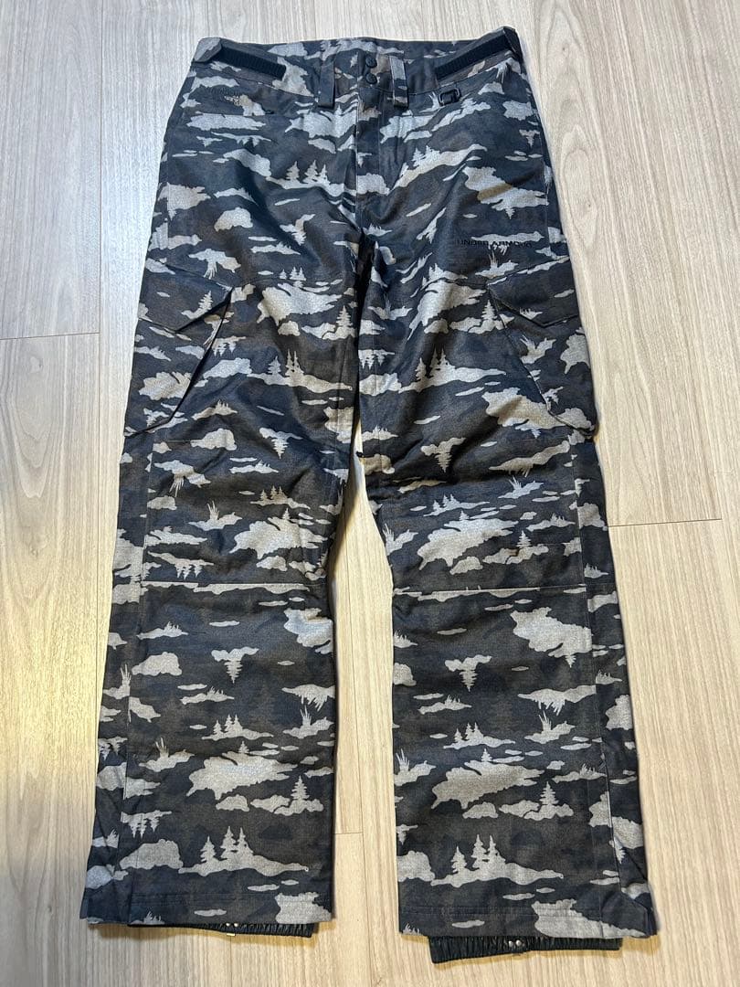 『早い者勝ち￼！！！』UNDER ARMOUR スキーウェア上下セット