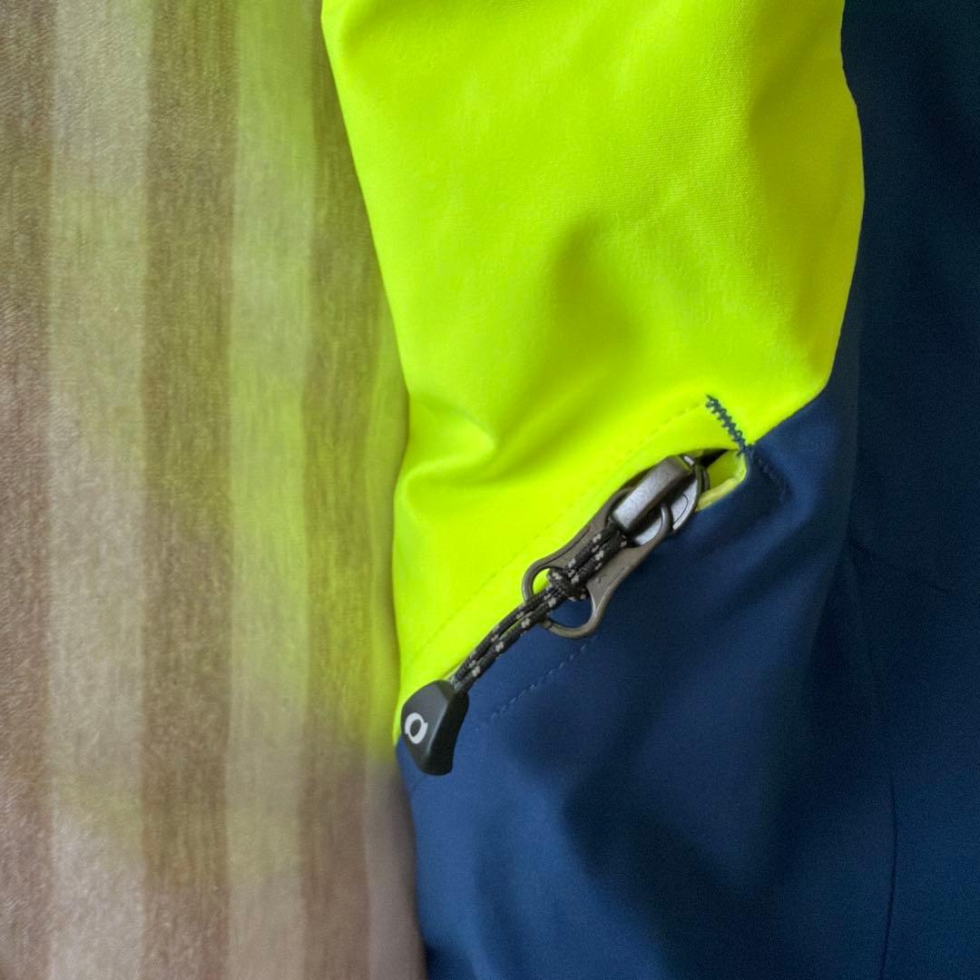 オンヨネスキーウェアデモチームジャケットＭサイズ1回使用美品